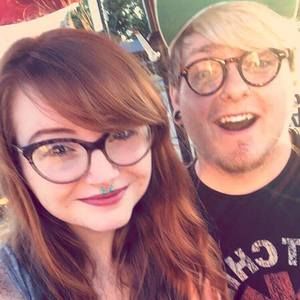 Meet your Posher, Avery